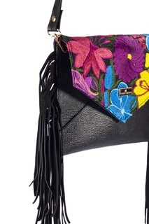 Foto 6 | Bolso Tipo Crossbody A Ángelozano Aurora color Negro de Piel Vacuna con Telar Artesanal Barbas