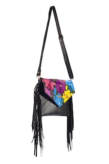 Foto 8 | Bolso Tipo Crossbody A Ángelozano Aurora color Negro de Piel Vacuna con Telar Artesanal Barbas