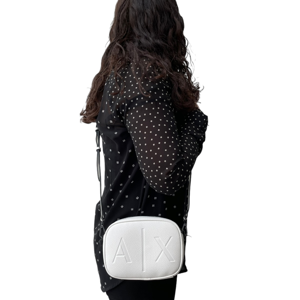 Foto 7 | Estuche Crossbody para Cámara Armani Exchange AXCAMWHT color Blanca