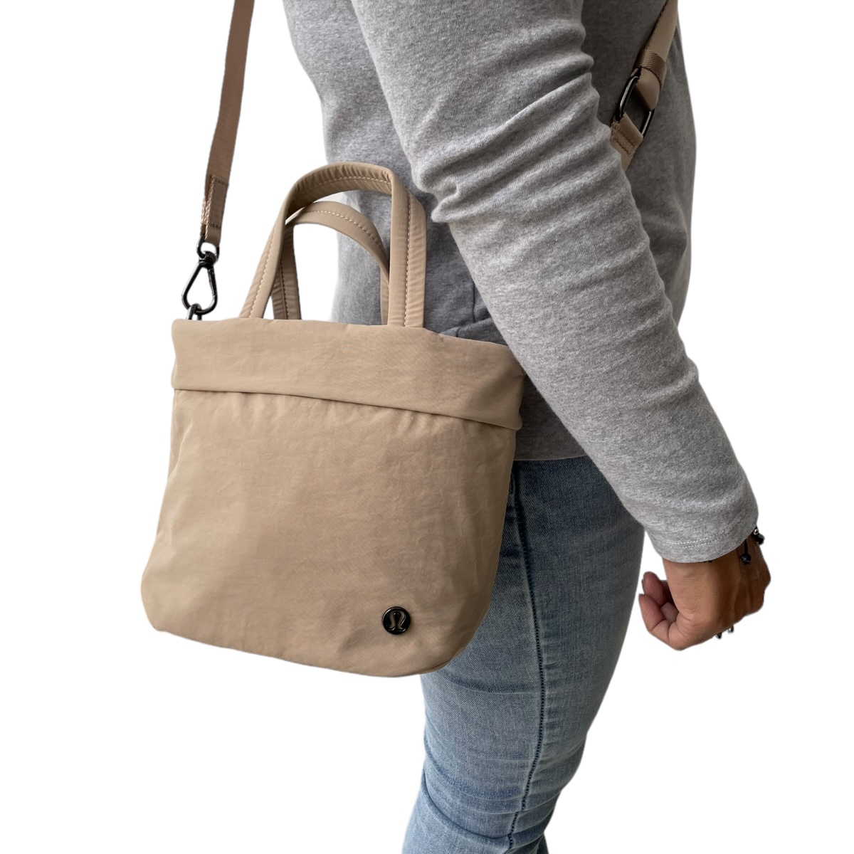 Foto 8 pulgar | Bolsa Crossbody Lululemon Café