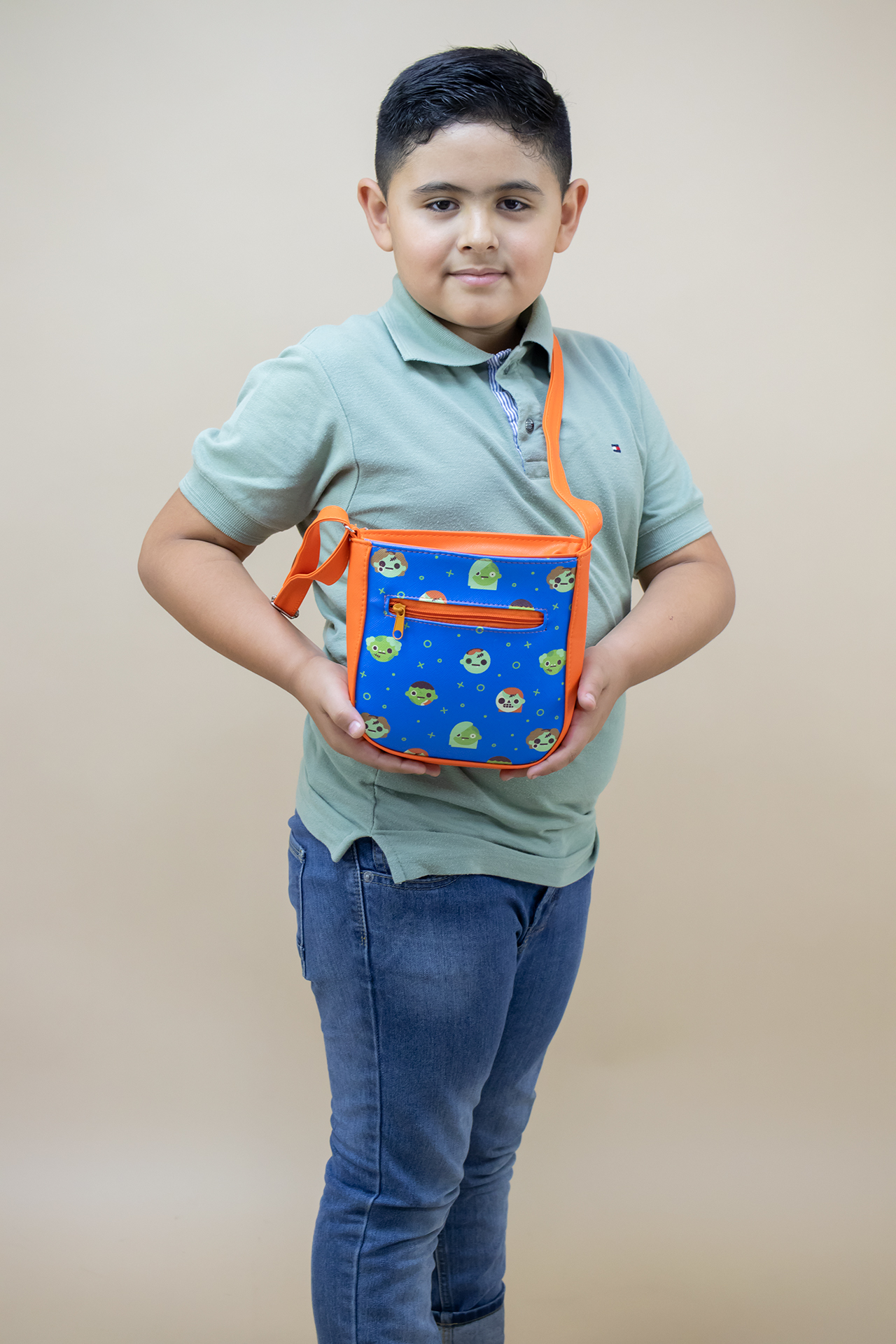 Foto 1 | Mariconera Para Niño Naranja Zombies Textil/sintetico Matis Nueva Imagen