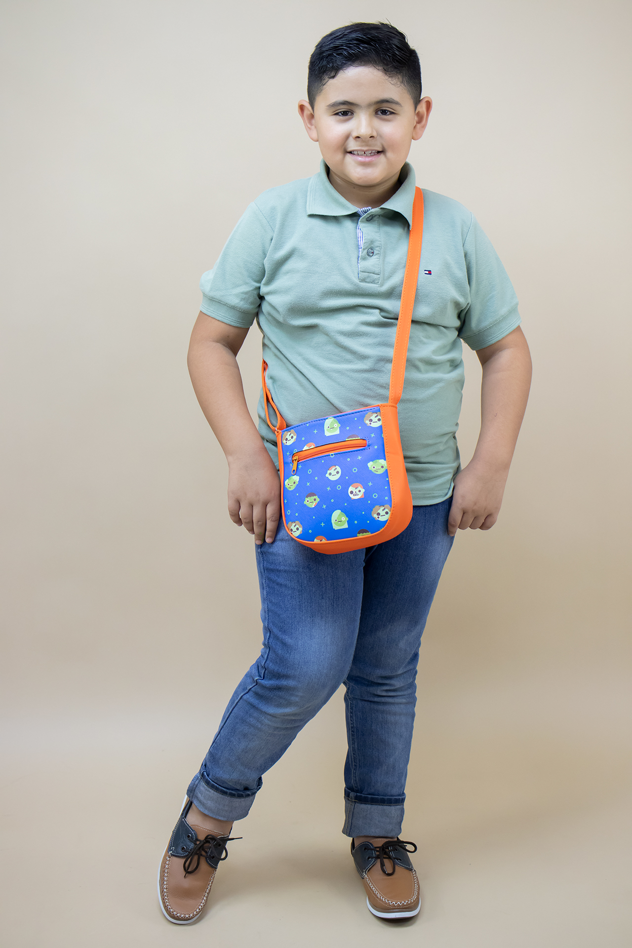 Foto 4 pulgar | Mariconera Para Niño Naranja Zombies Textil/sintetico Matis Nueva Imagen