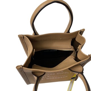 Foto 4 | The Marc Jacobs Tote Bag Piel Chica Camel