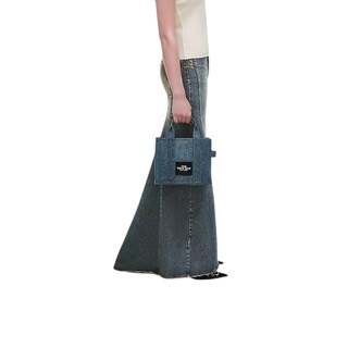 Foto 4 | The Tote Bag Marc Jacobs Crystal Denim Small Mezclilla Chica