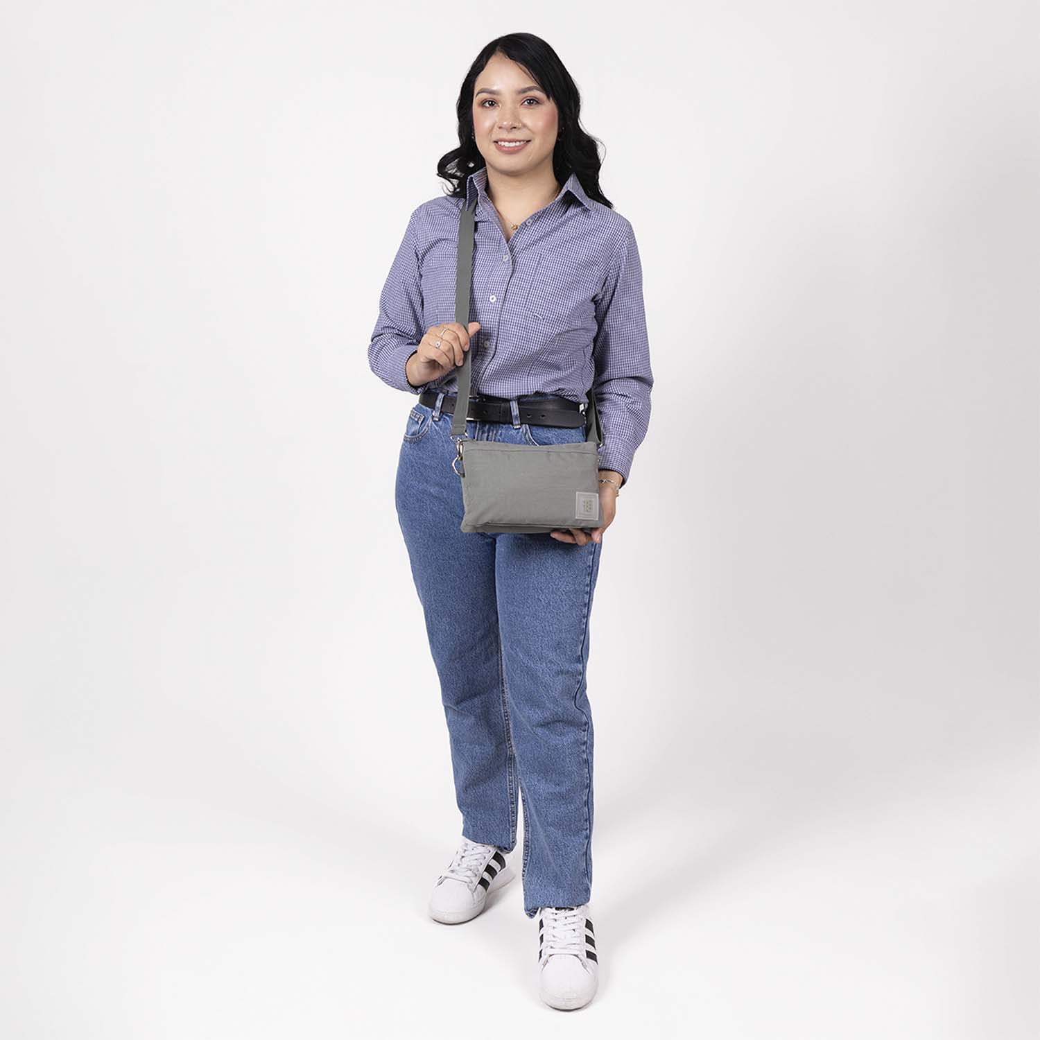 Foto 9 pulgar | Crossbody Gris 1818 Zilp