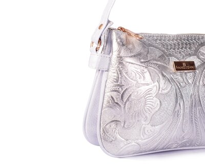 Foto 6 | Bolso Crossbody de Piel A Ángelozano Jaqueline con Grabado Tipo Cincelado