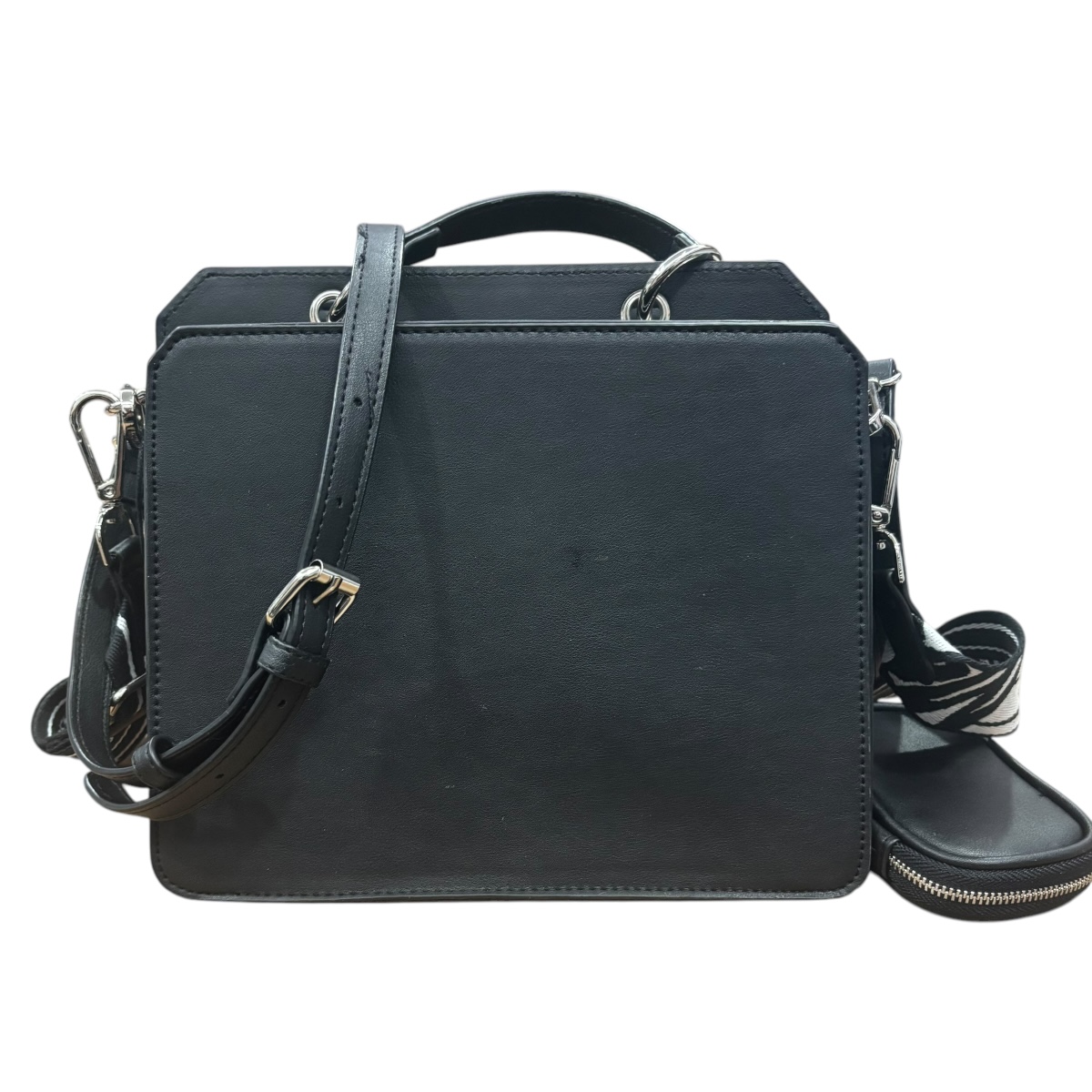 Foto 4 pulgar | Bolsa Shoulder Bevelyn-s Steve Madden Color Negro