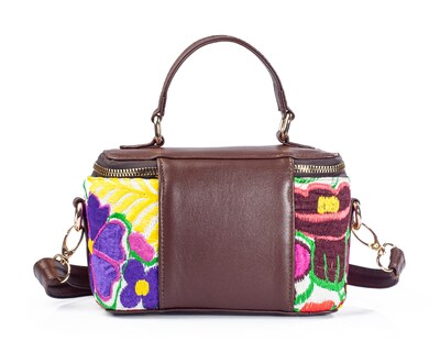 Foto 2 | Bolso Crossbody A Ángelozano De Piel Vacuna Con Telar Artesanal, Color Café, Modelo Tania