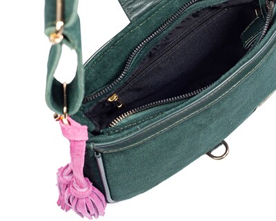 Foto 6 | Bolso Crossbody A Ángelozano De Piel Gamuza Con Pulsera Tejida Artesanal, Color Verde, Modelo Eva