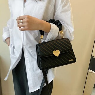 Foto 2 | Bolso De Mano De Corazon Lab.g Negra