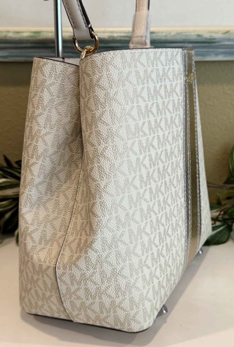 Foto 5 pulgar | Bolso De Hombro Michael Kors Jet Set Travel Dragonfruit Multi - Venta Internacional.