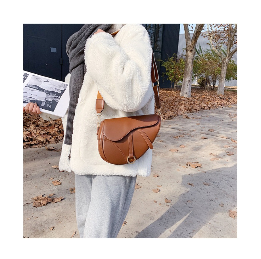Foto 3 pulgar | Bolsa De Sillín Crossbody Marrón