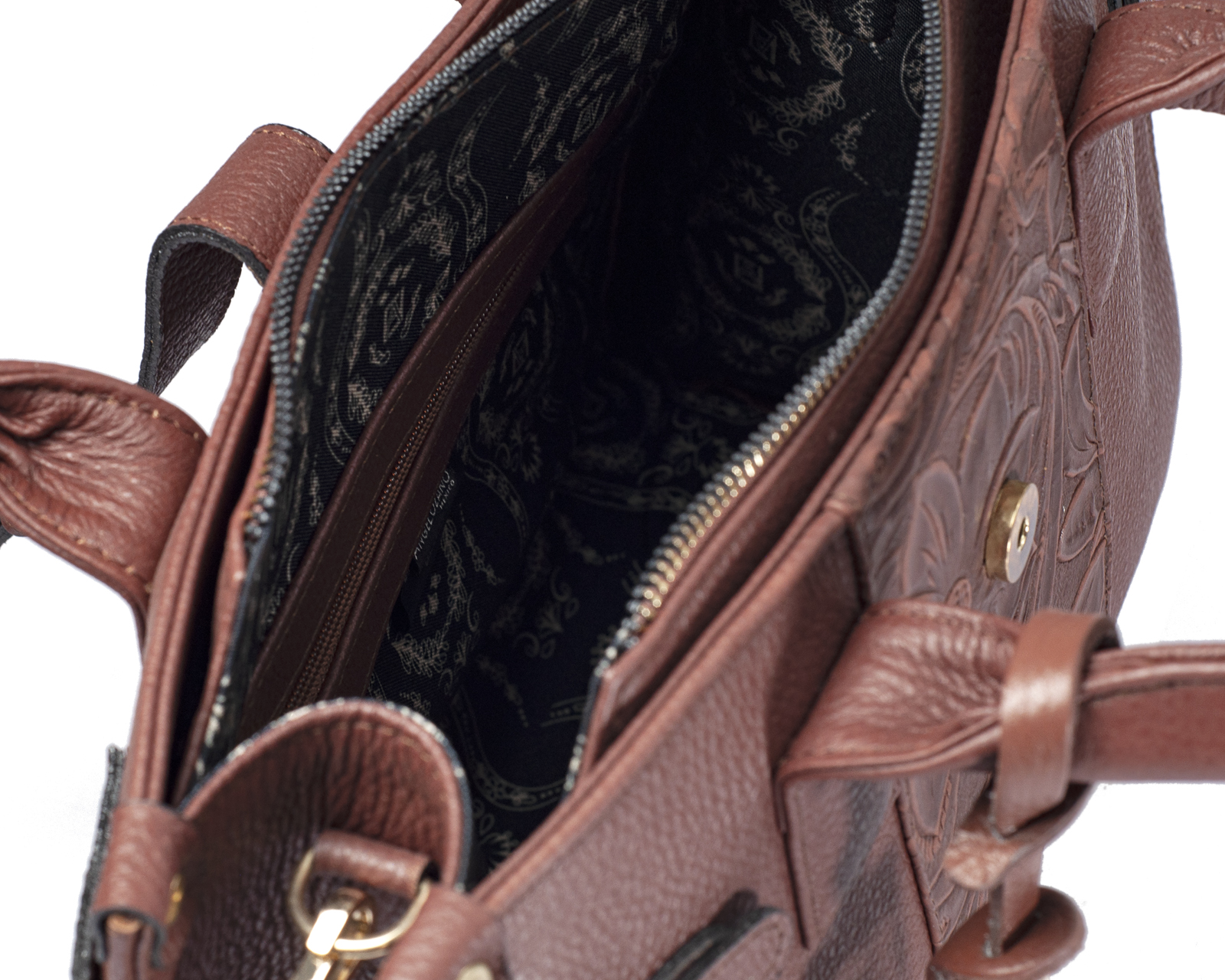 Foto 4 pulgar | Bolso Satchel A Ángelozano De Piel Vacuna Con Grabado Tipo Cincelado, Color Café, Modelo Samantha