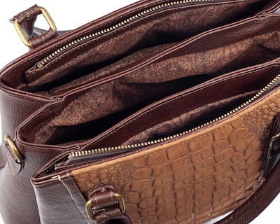 Foto 4 | Bolso Satchel A Ángelozano De Piel Vacuna Con Charol Grabado Tipo Cocodrilo, Color Café, Modelo Lourdes