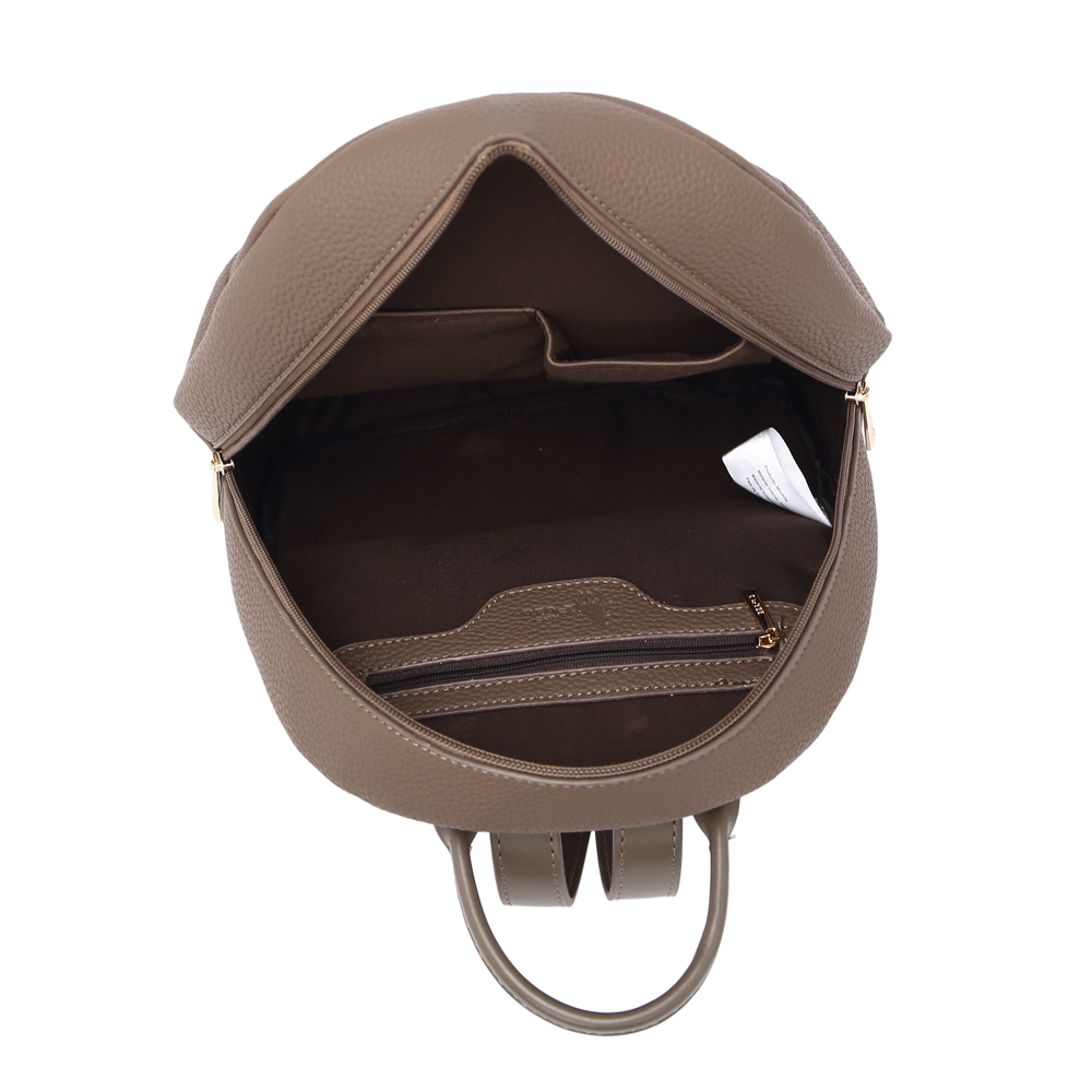 Foto 4 pulgar | Mochila HPC Polo color Cenizo con Logo Metálico y Amplio Espacio para Dama