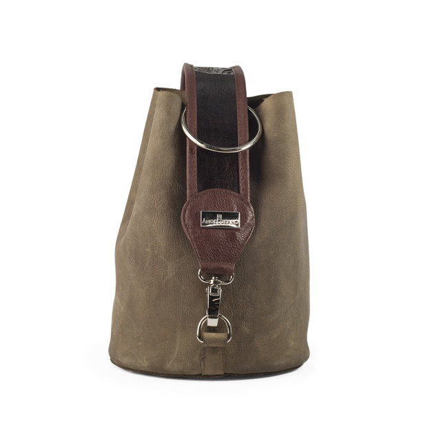Bolso Bucket Dolores A Ángelozano Café Piel Con Asa Cincelada A Mano