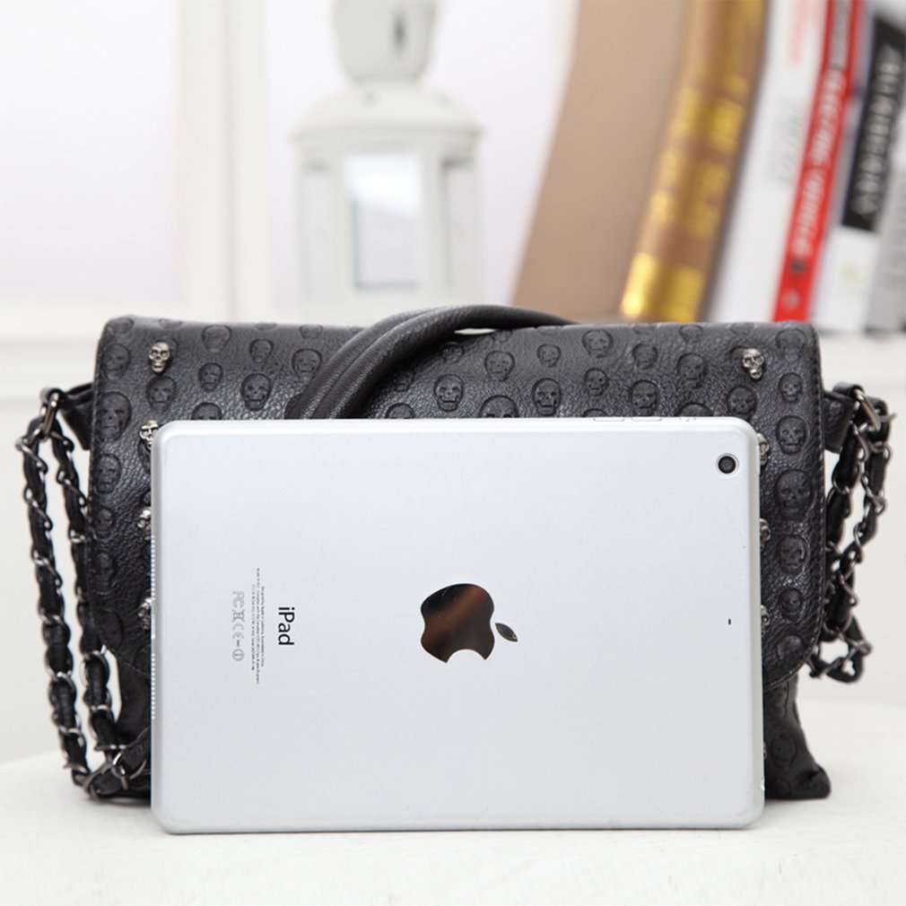 Foto 6 pulgar | Venta Internacional - Bolso Negro Gótico con Calavera y Cadena para Mujer