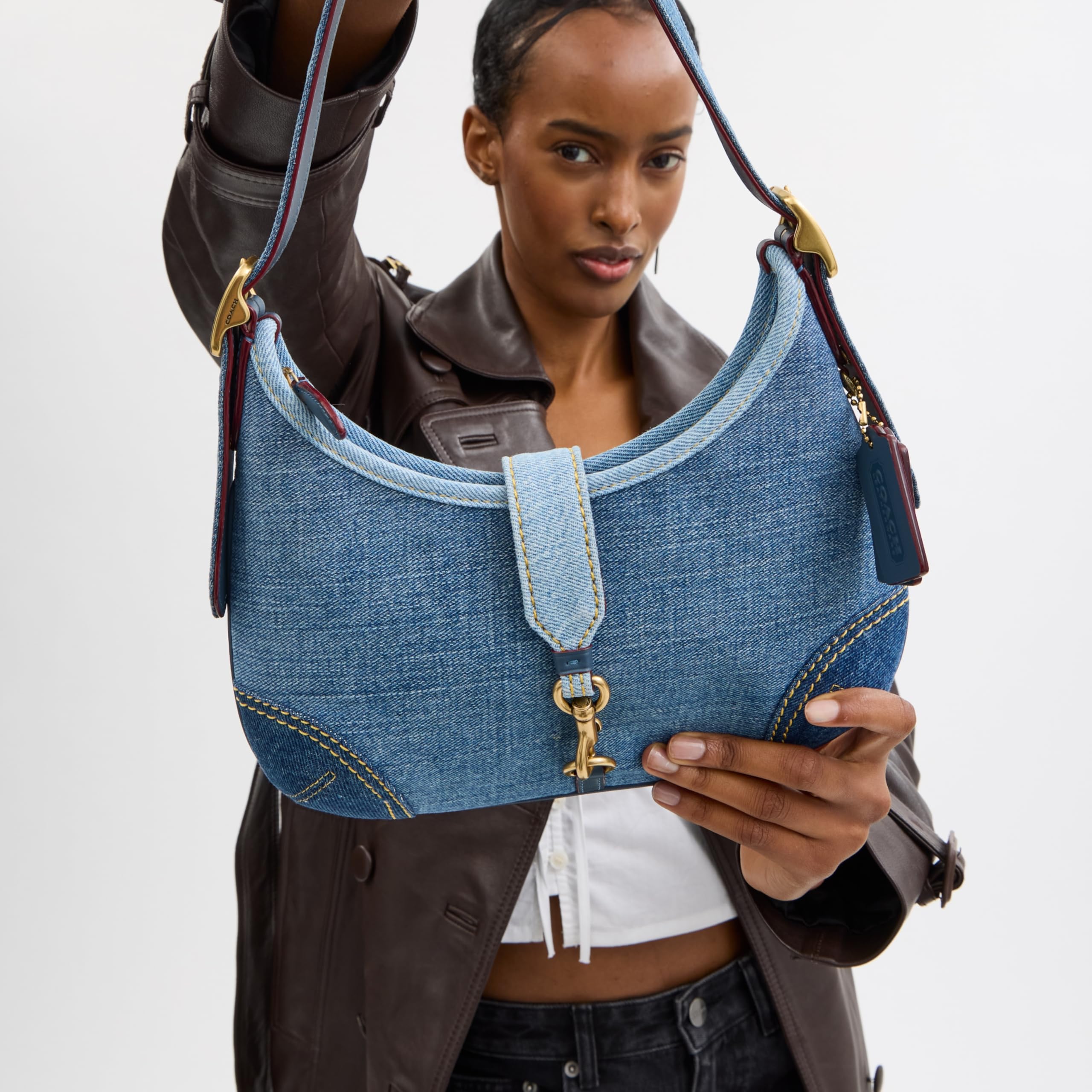 Foto 6 pulgar | Bolso De Mano Coach Hamptons Hobo De Piel Azul Para Mujer - Venta Internacional.