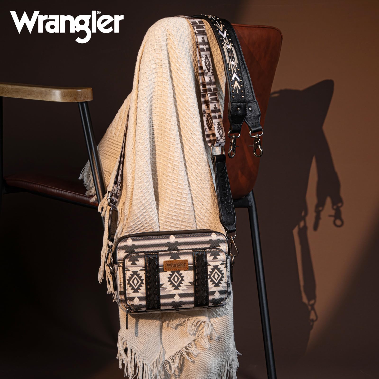 Foto 4 pulgar | Bandolera Montana West Wrangler Boho Aztec Black Para Mujer - Venta Internacional.