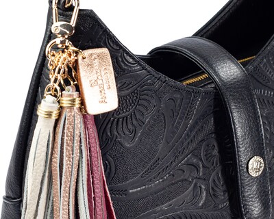 Foto 6 | Bolso Hobo A Ángelozano De Piel Vacuna Con Grabado Tipo Cincelado, Color Negro, Modelo Magali