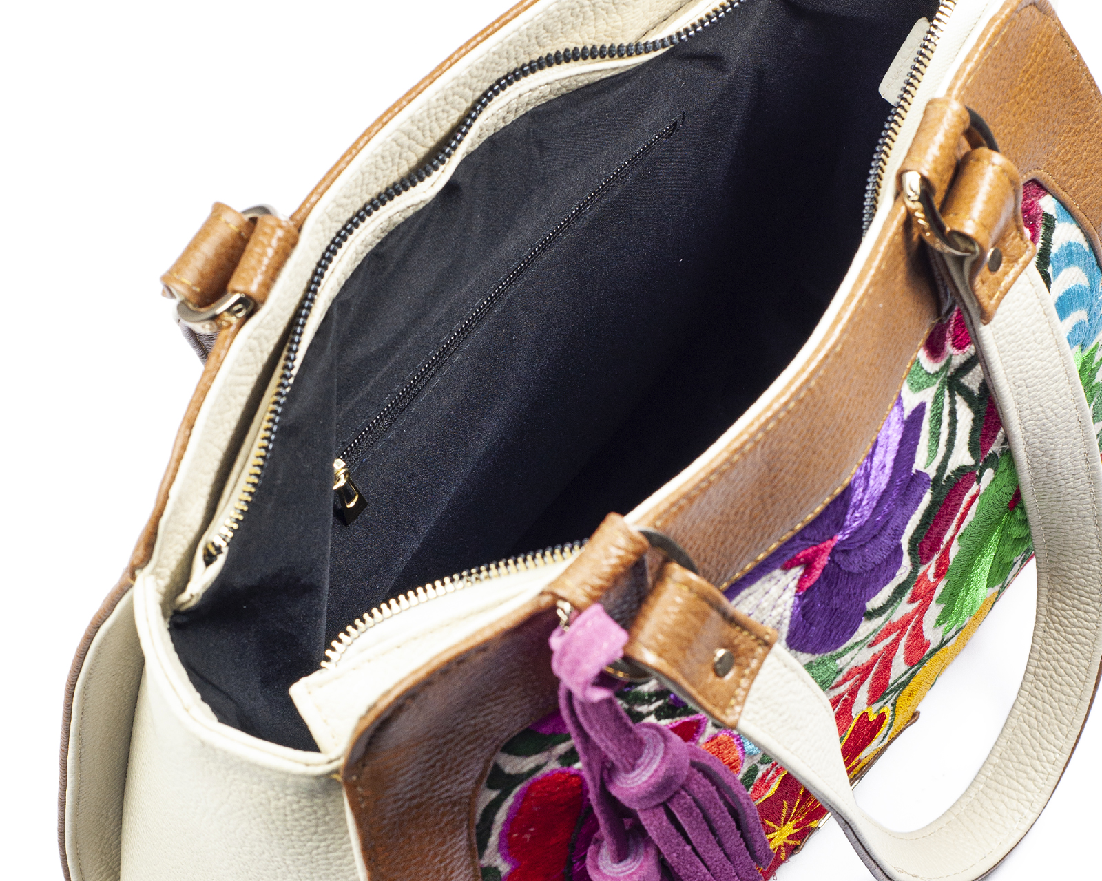 Foto 4 pulgar | Bolso Tote A Ángelozano De Piel Vacuna Con Telar Artesanal, Color Negro, Modelo Ire
