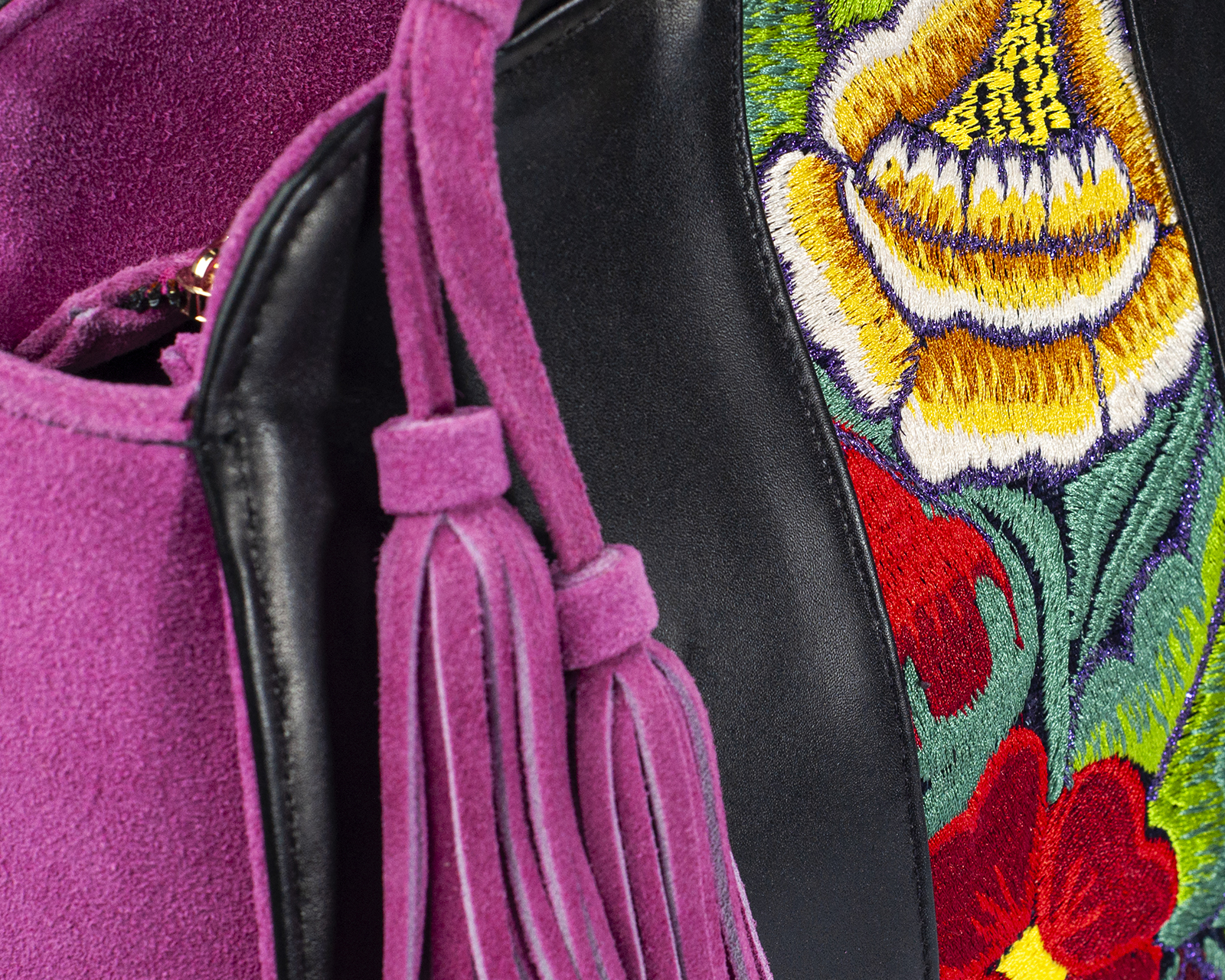 Foto 6 pulgar | Bolso Tote A Ángelozano De Piel Vacuna Con Telar Artesanal, Color Negro, Modelo Ire