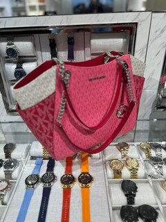 Foto 3 | Bolso De Hombro Michael Kors Jet Set Travel Dark Raspberry - Venta Internacional.