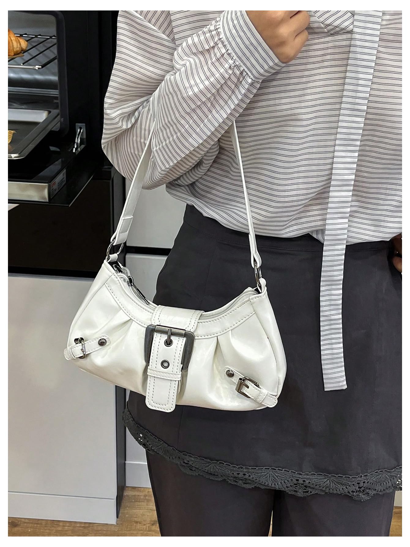 Foto 5 | Bolso De Hombro Verdusa Y2k Con Hebilla Gótica  Punk  Hobo - Venta Internacional.