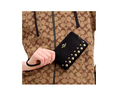 Foto 4 | Monedero Coach Corner Zip Wristlet With Rivets Caq56 Negro