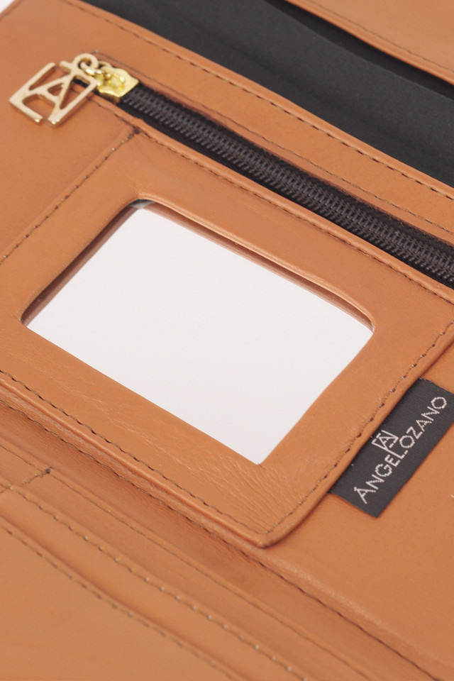 Foto 4 pulgar | Cartera A Ángelozano 102 color Marrón de Piel Vacuna para Mujer