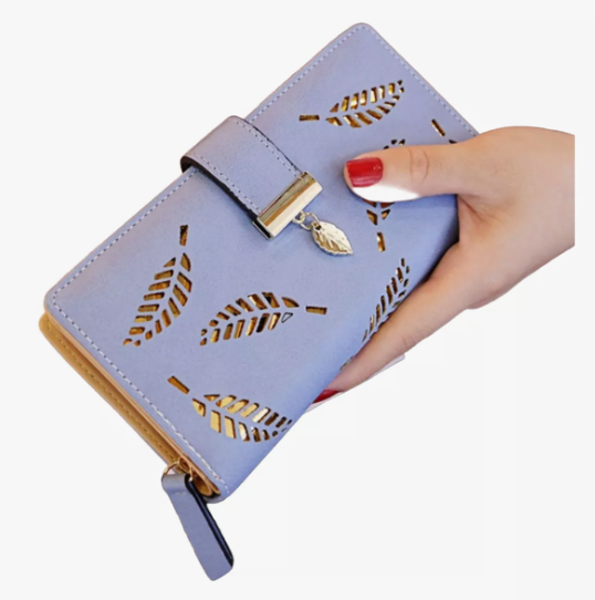 Cartera Larga Xtellar Para Mujer De Cuero Calado De Moda Y Generoso Modelo Azul Claro