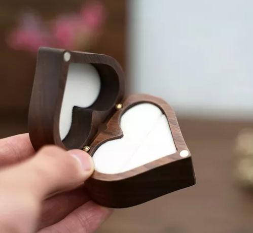 Foto 5 pulgar | Caja Xtellar Corazón Para Anillos De Boda O Compromiso Color Marrón