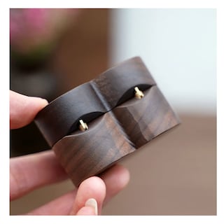 Foto 4 | Caja para Anillo Belug Corazón de Madera Nogal