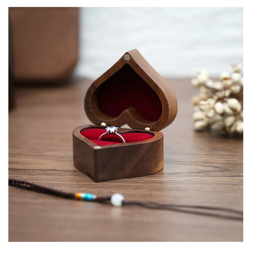Foto 5 | Caja Corazón de Madera para Anillos Lab.g Cafe Oscuro