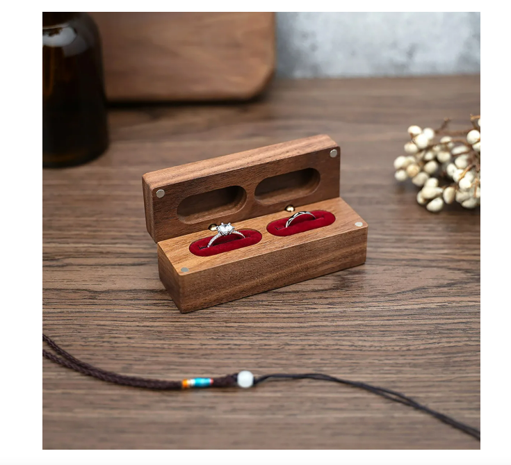 Foto 4 pulgar | Caja De Madera Nogal Para Un Anillos De Boda O Compromiso