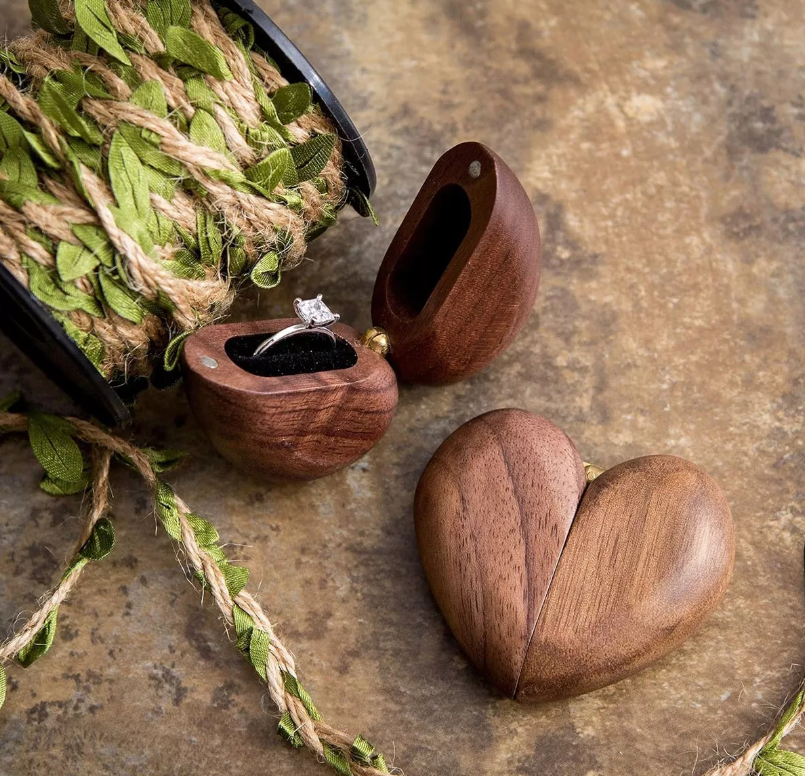Foto 6 pulgar | Caja Corazón Xtellar De Madera Para Anillos Marron