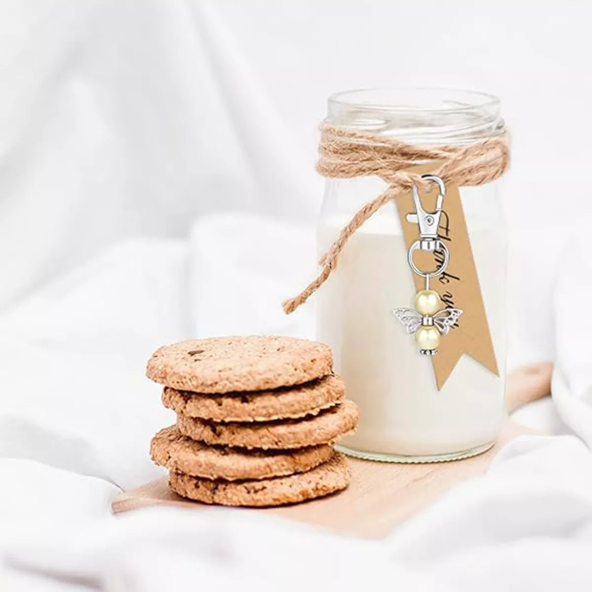 Foto 5 pulgar | 120 Llaveros Belug de Ángel con Bolsos de Organza Dorado con Blanco