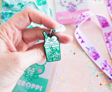 Foto 7 | Cordones Sanrio Hello Kitty y Keroppi Boba Tea con Identificación - Venta Internacional