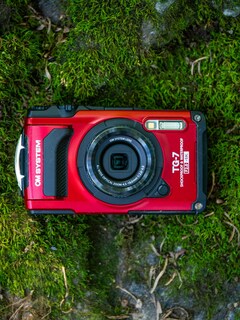 Foto 2 | Cámara Digital Om System Tough Tg-7 Waterproof - Roja - Venta Internacional.