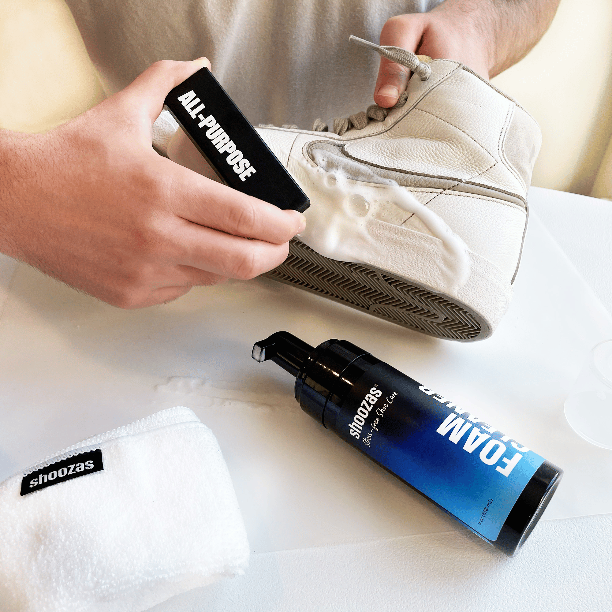 Foto 9 pulgar | Kit de Limpieza de Tenis y Zapatos Shoozas No Necesita Agua Secado Rápido No Toxico 4 Piezas