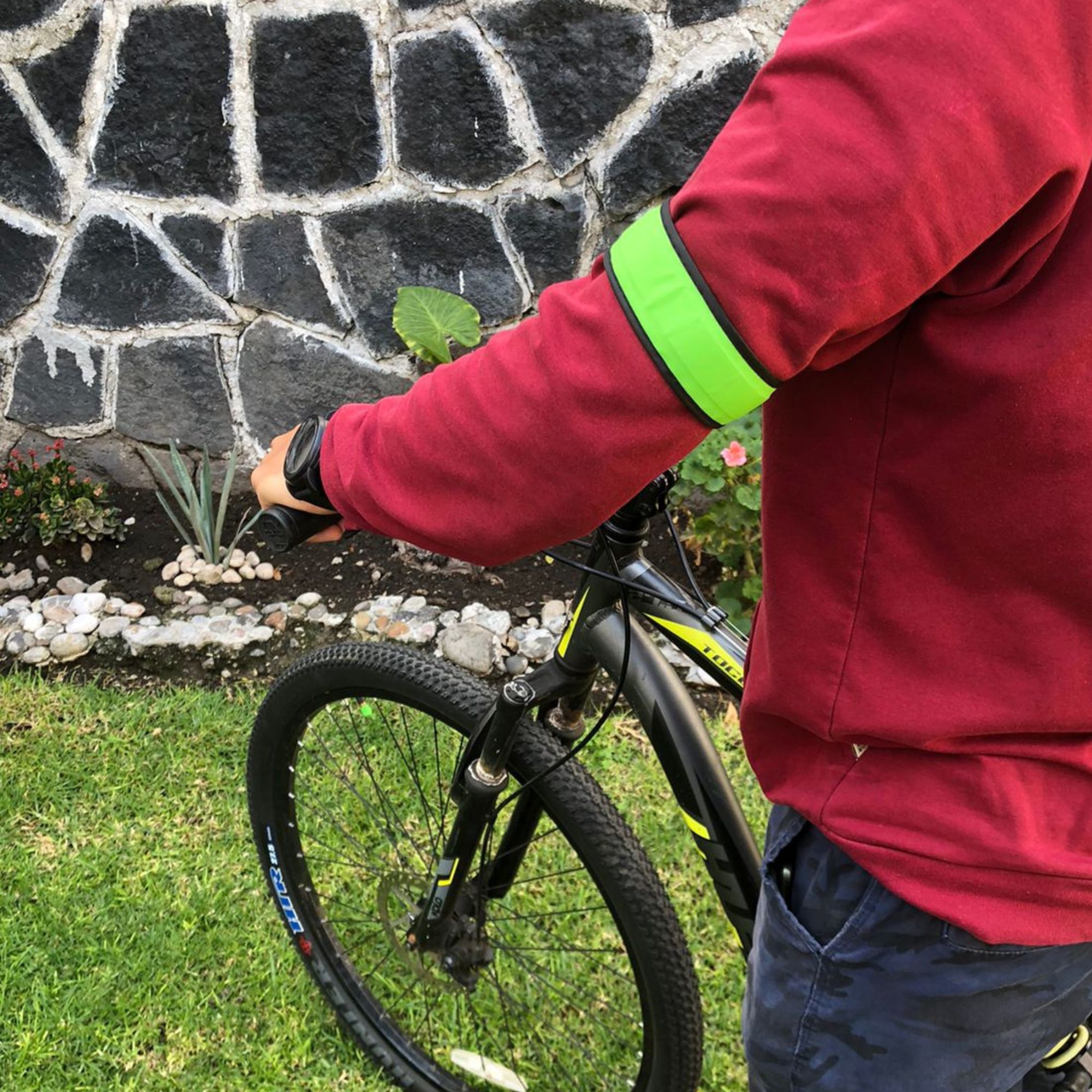 Foto 8 pulgar | Brazalete Bicycle LED Reflectante Verdes para Visibilidad Nocturna