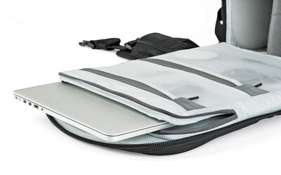 Foto 6 | Mochila Lowepro Protactic 450 Aw Ii Negra Para Portátil De 15 Pulgadas - Venta Internacional.