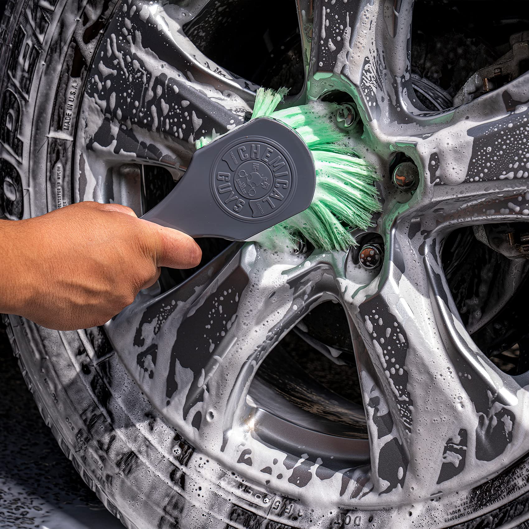 Foto 5 pulgar | Brush Chemical Guys Accg08 Wheelie Para Todas Las Superficies Exteriores - Venta Internacional.