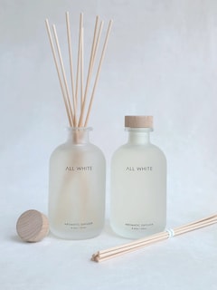 Foto 1 | Difusor Aromático Para Hogar Con Varillas De Fibra Y Botella De Vidrio 250 Ml – French Lavander