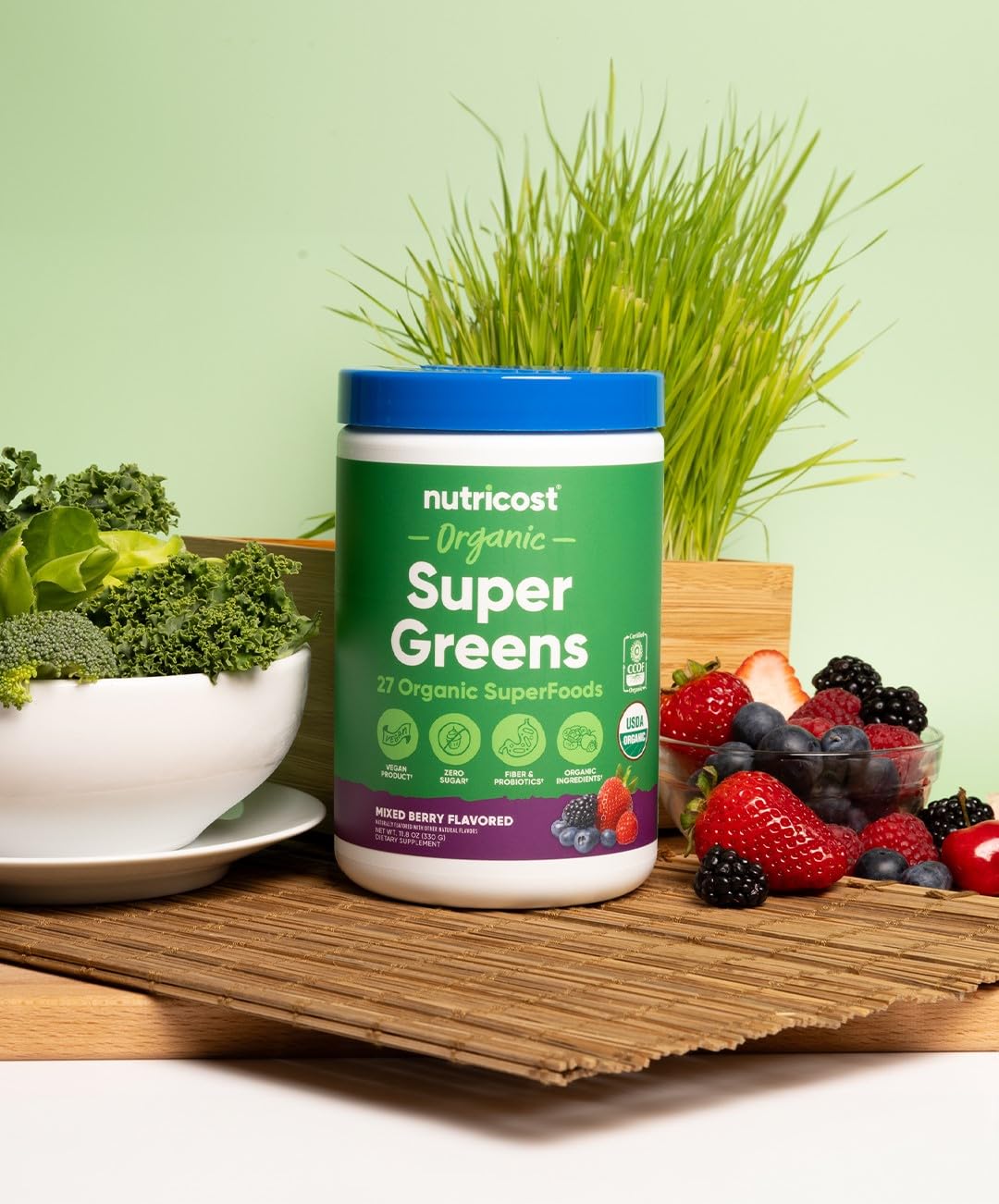 Foto 4 pulgar | Super Greens Powder Nutricost Organic Mixed Berry 30 Porciones - Venta Internacional.