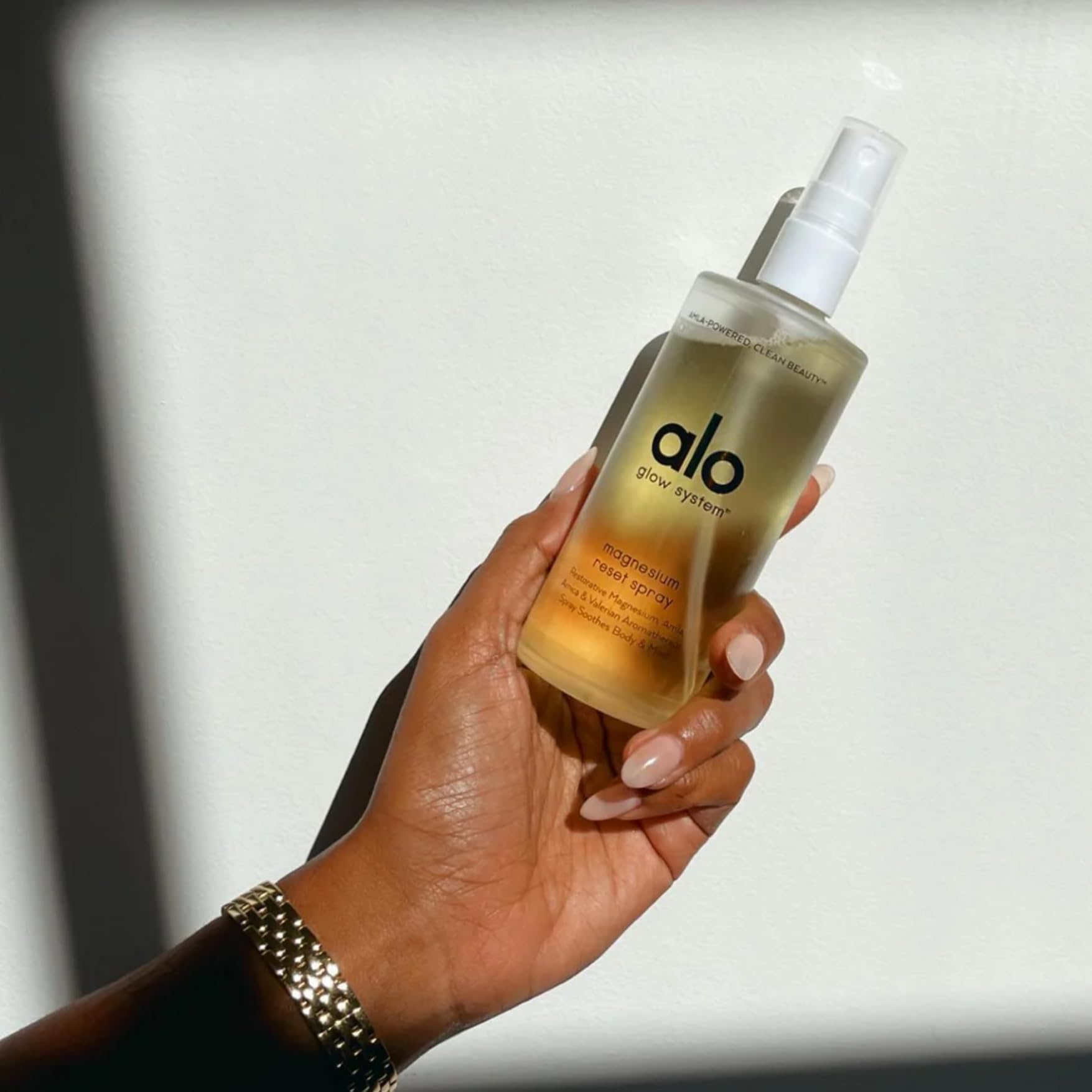 Foto 5 | Rocíe Alo Yoga Magnesium Reset Con Valeriana Y Árnica, 100 Ml - Venta Internacional.