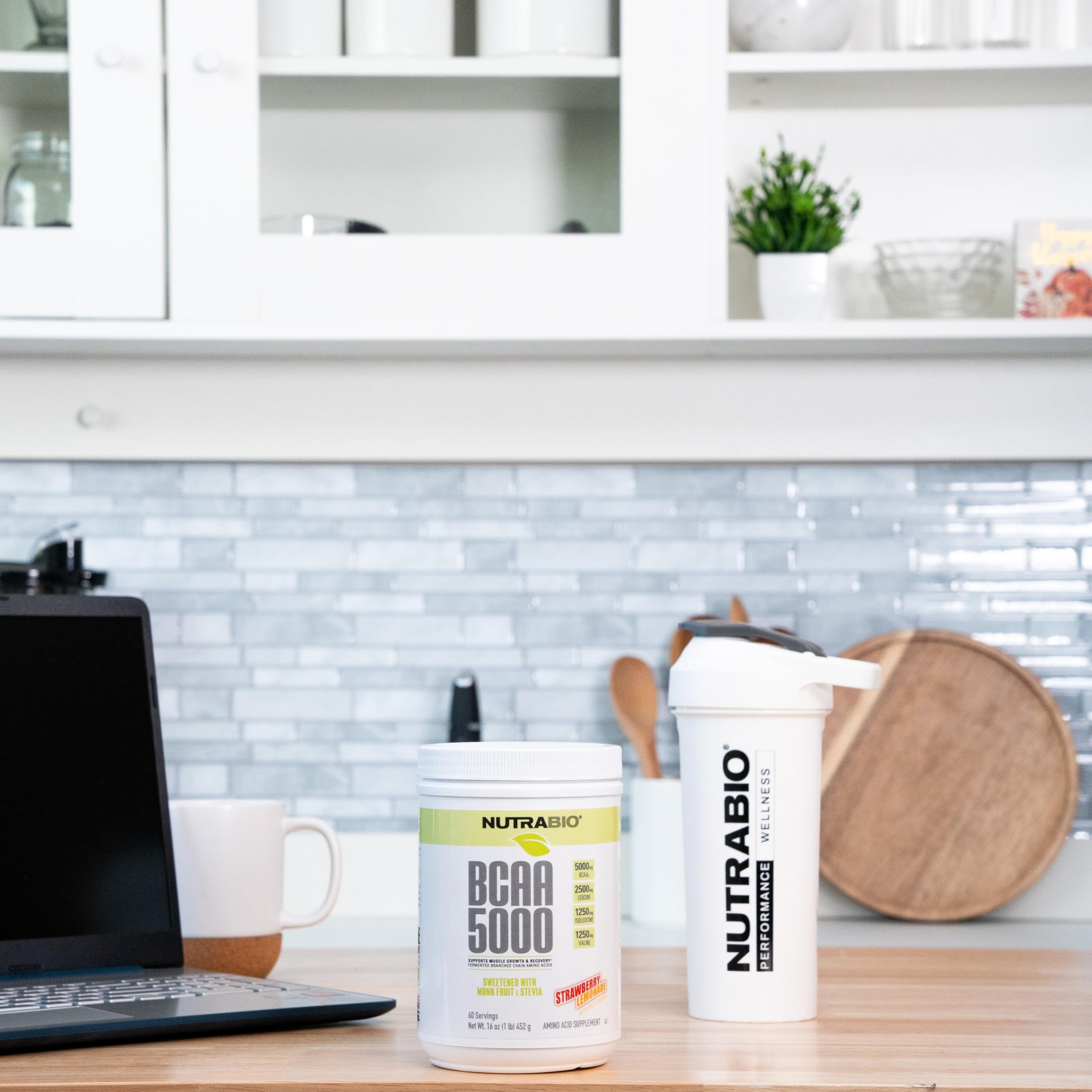 Foto 5 | Suplemento NutraBio BCAA 5000 en Polvo Limonada de Fresa 60 Porciones - Venta Internacional