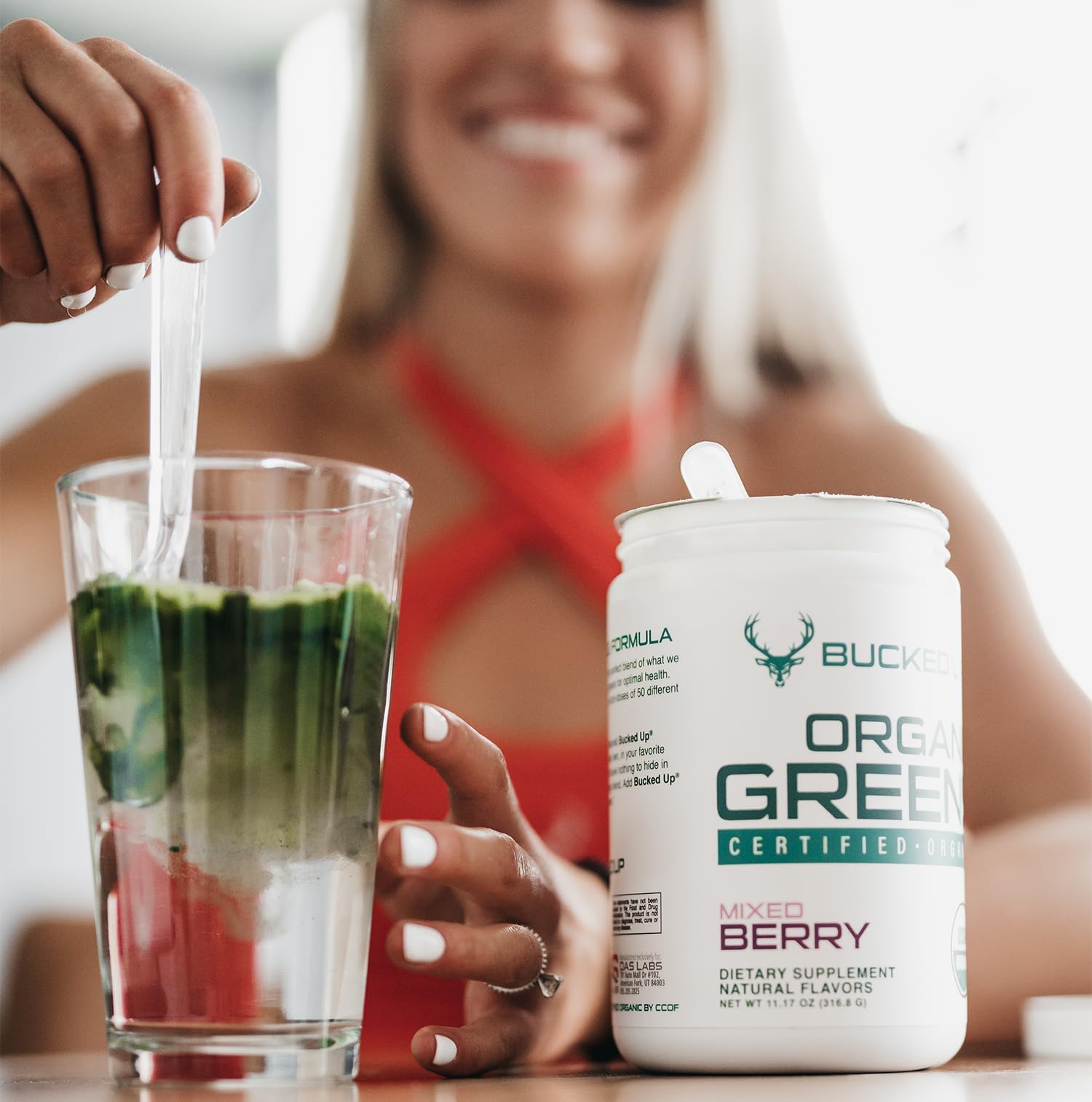 Foto 4 | Superfood Powder Bucked Up Greens Mixed Berry  330 Ml  30 Porciones - Venta Internacional.