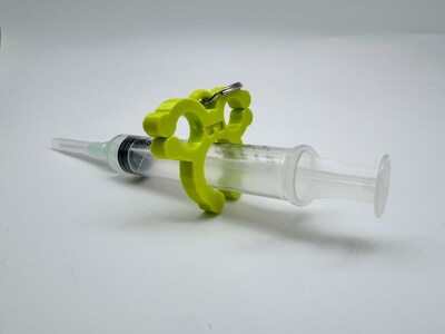 Foto 3 | Llavero Con Soporte Para Jeringas, Versión 2, Color Lima Neón - Venta Internacional.