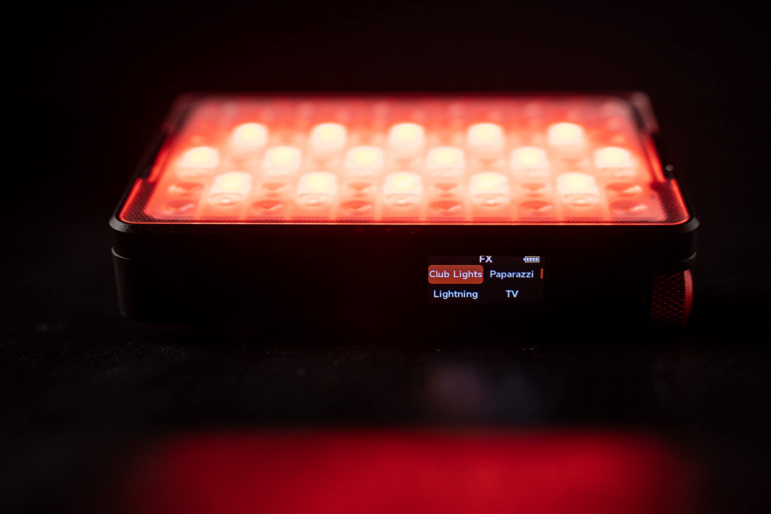 Foto 7 pulgar | Luz De Vídeo Para Cámara Aputure Mc Pro Led De 5 W, 2000 A 10 000 K - Venta Internacional.